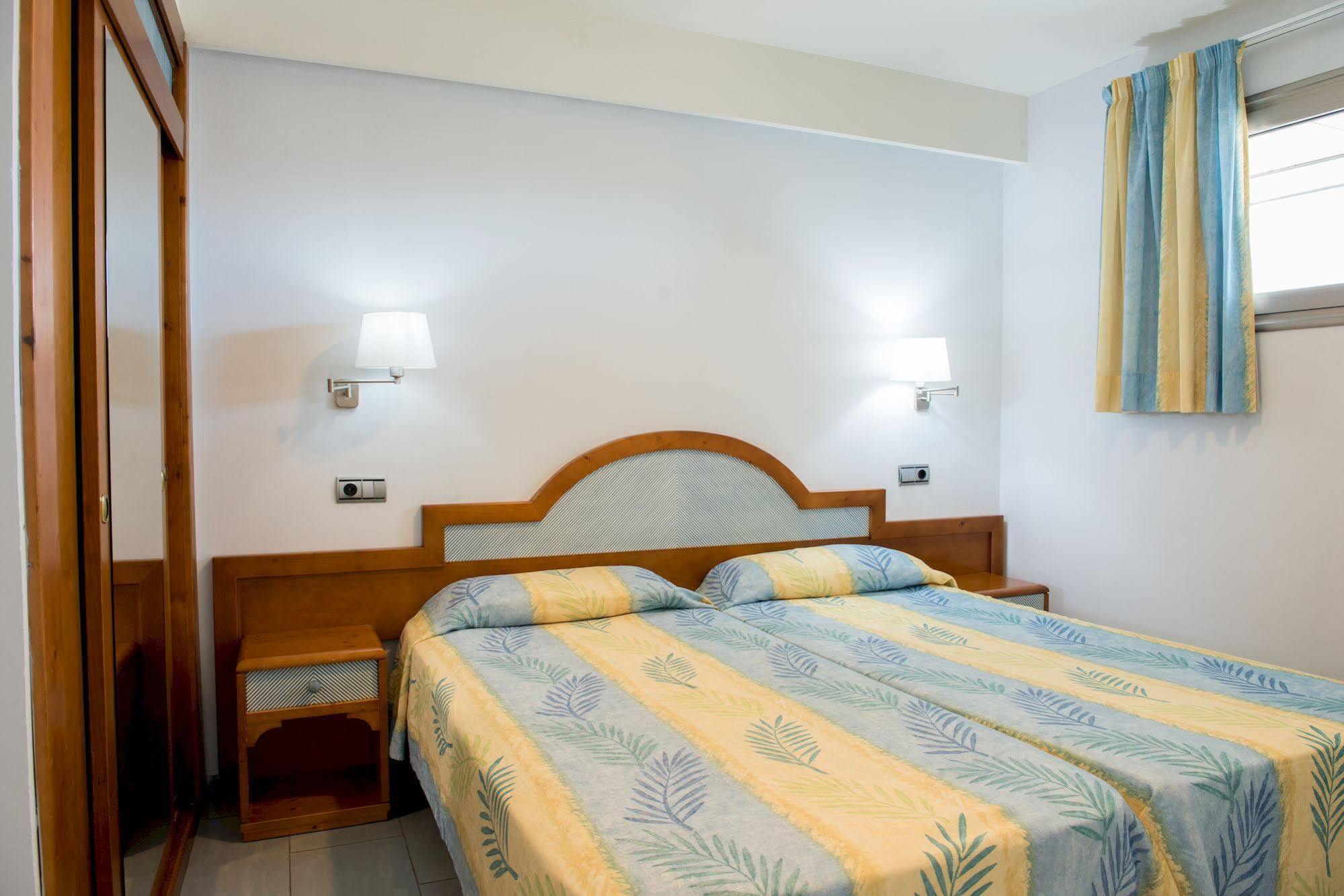 Apartamentos Marinasol Playa Del Aguila  Exteriör bild