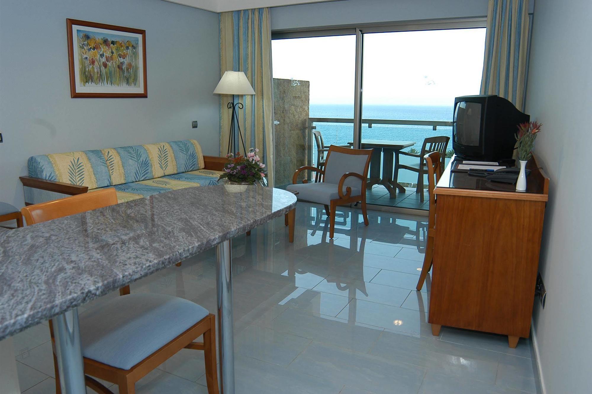 Apartamentos Marinasol Playa Del Aguila  Exteriör bild